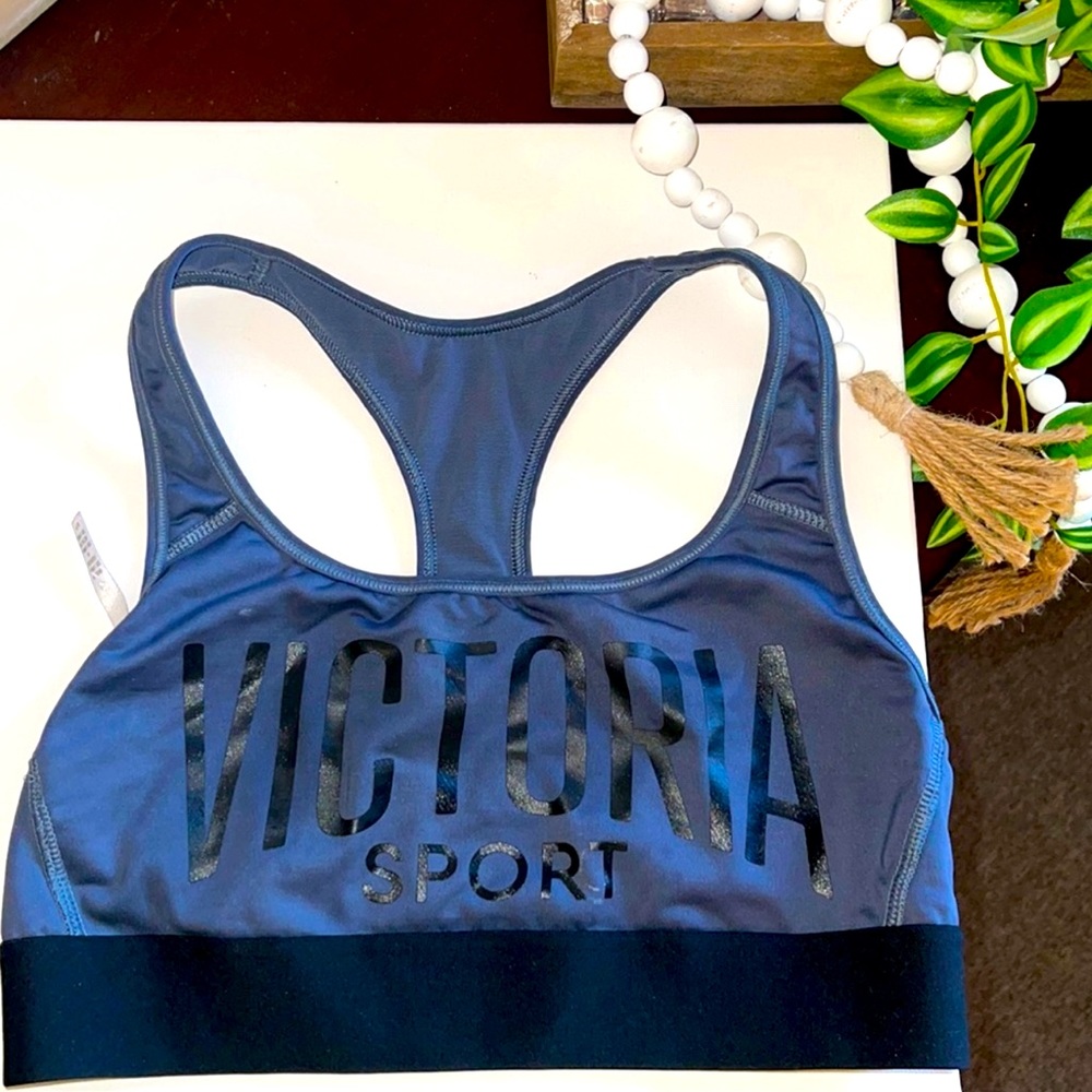 Vs sports bra like new